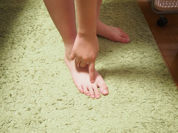 痛い 足 の 指 が 足の親指が痛いときのタイプ別の対処法